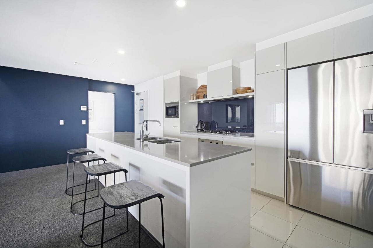 Circle On Cavill Sub Penthouse W/ 4 Bedrooms Голд-Кост Экстерьер фото