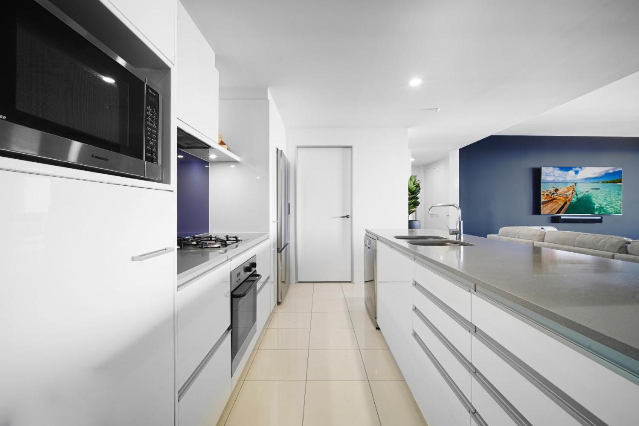 Circle On Cavill Sub Penthouse W/ 4 Bedrooms Голд-Кост Экстерьер фото