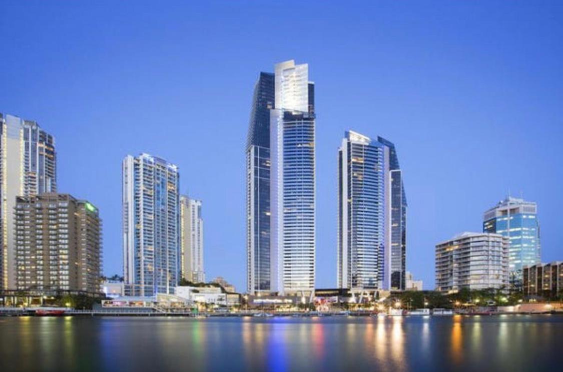 Circle On Cavill Sub Penthouse W/ 4 Bedrooms Голд-Кост Экстерьер фото